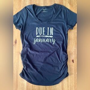 Motherhood Maternity Due In January Tee Shirt M